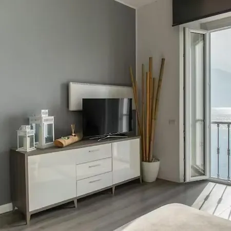 شقة Di - Vista Spettacolare In Relax Rezzonico